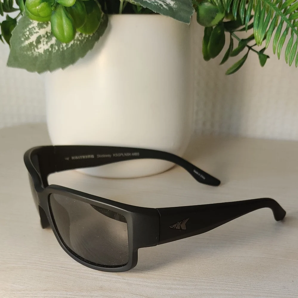 Kastking Skidway KSGPLNSK-MBS 0619 Cat.3 Men & Women's Black Sunglasses w/Case
